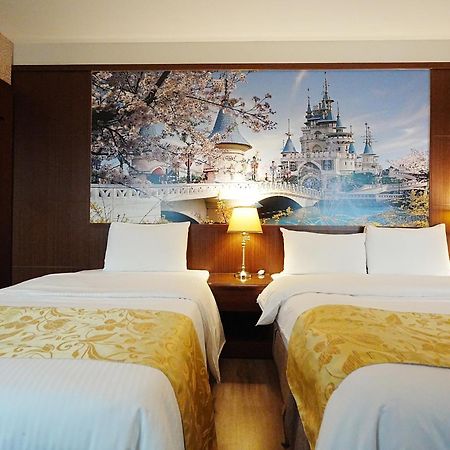 York Hotel Taipei Bagian luar foto