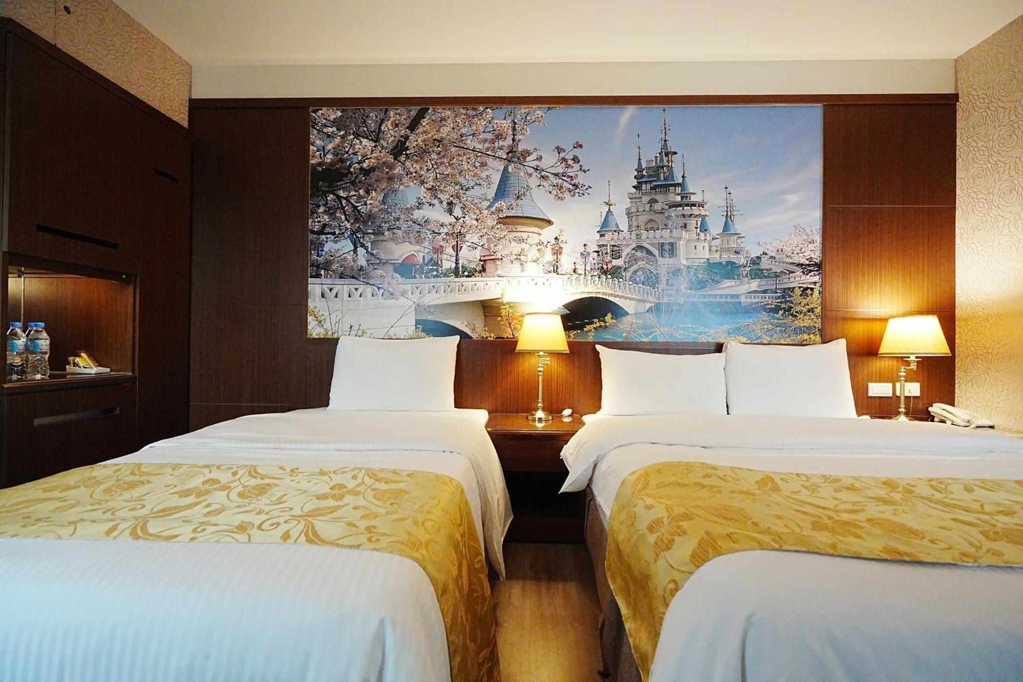 York Hotel Taipei Bagian luar foto