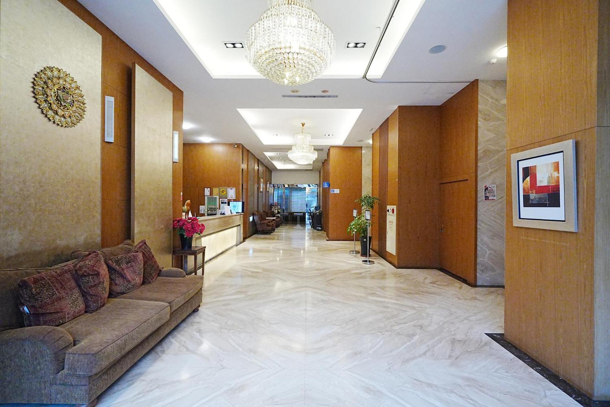 York Hotel Taipei Bagian luar foto