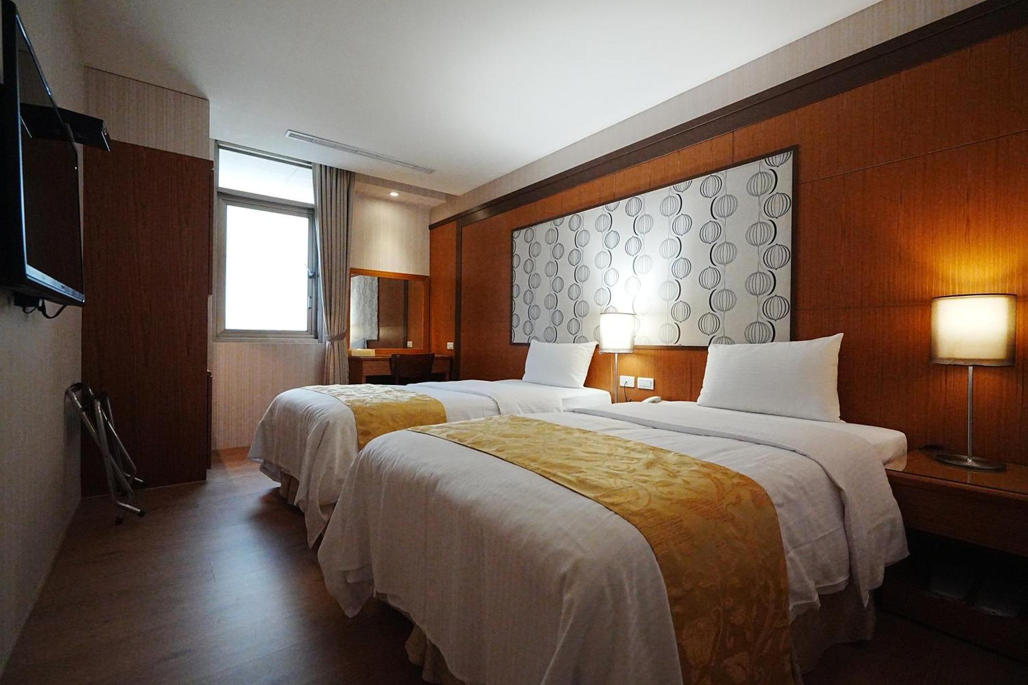 York Hotel Taipei Bagian luar foto