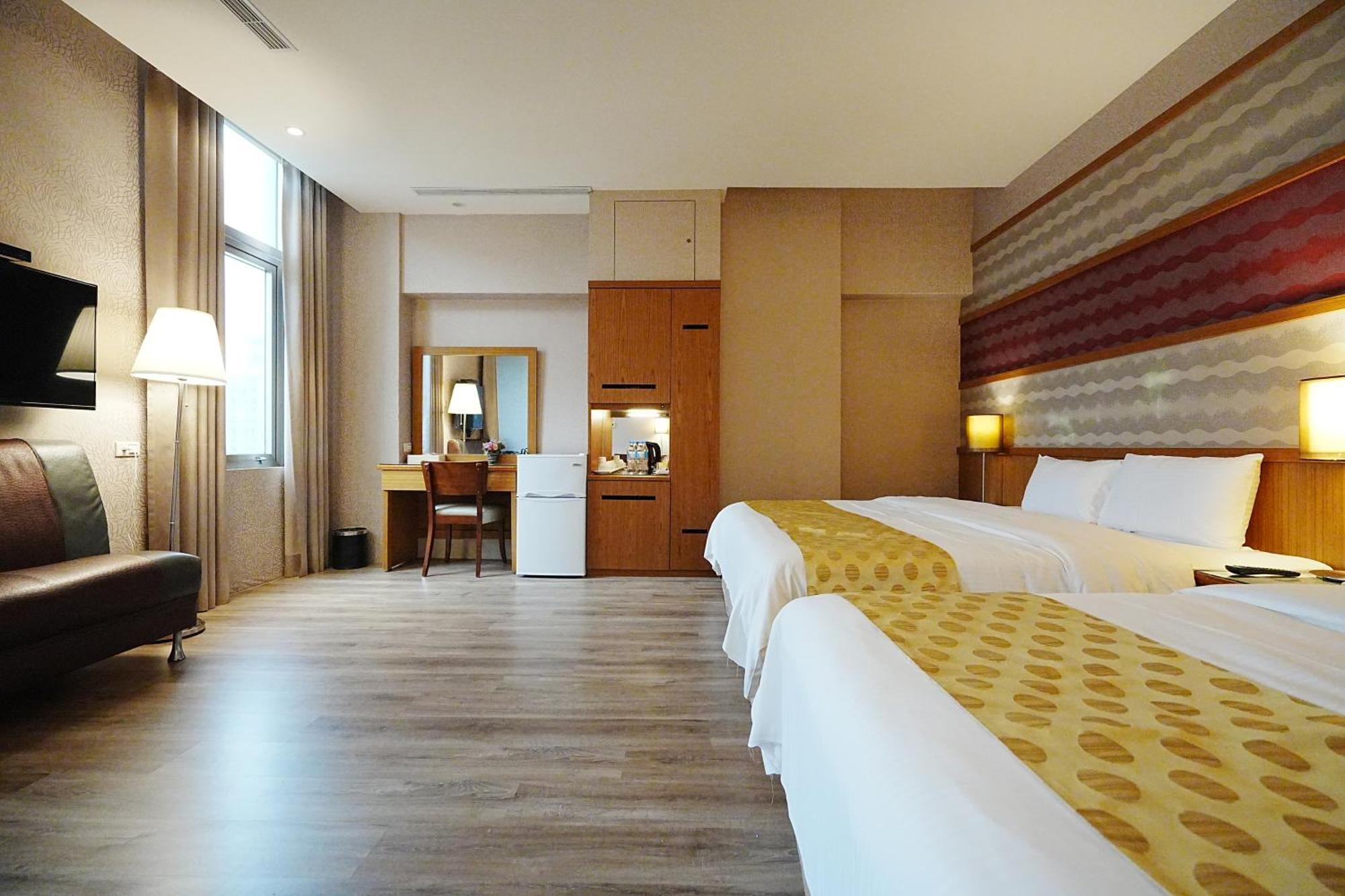 York Hotel Taipei Bagian luar foto