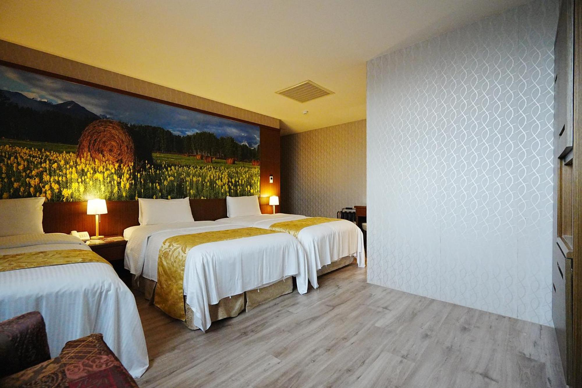 York Hotel Taipei Bagian luar foto