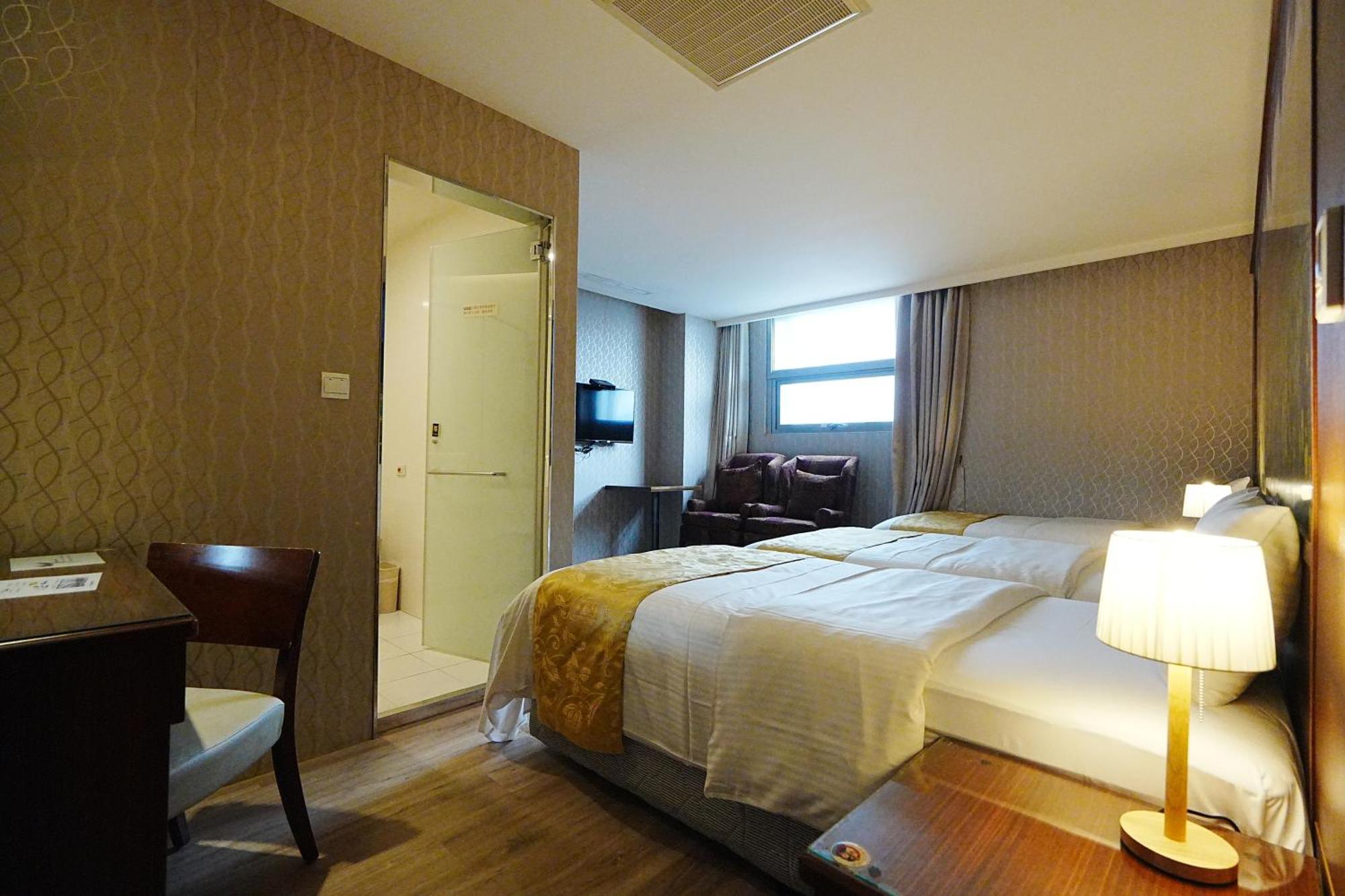 York Hotel Taipei Bagian luar foto