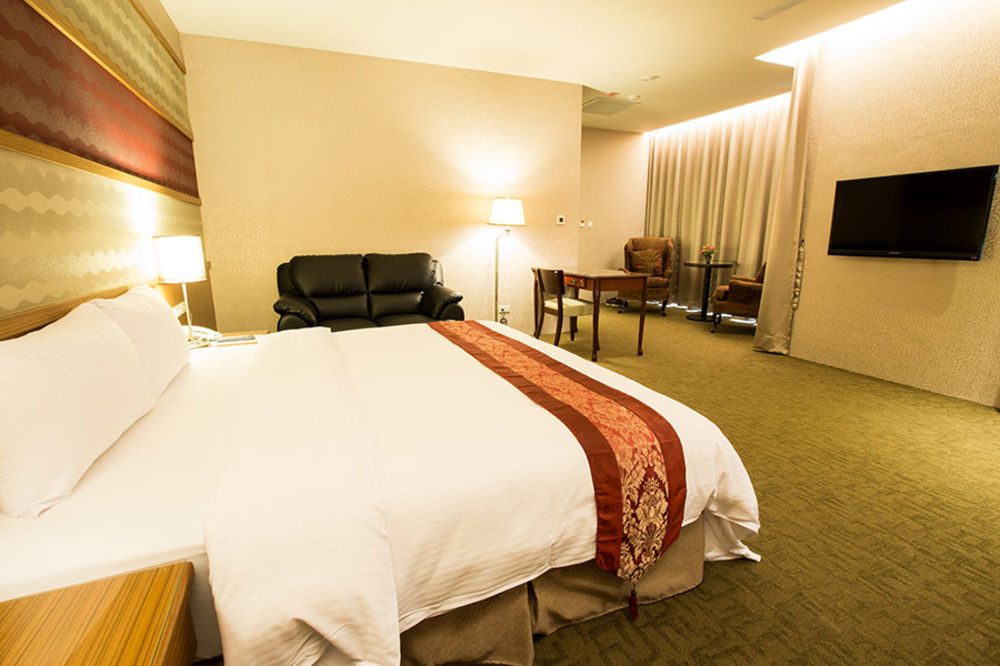 York Hotel Taipei Bagian luar foto