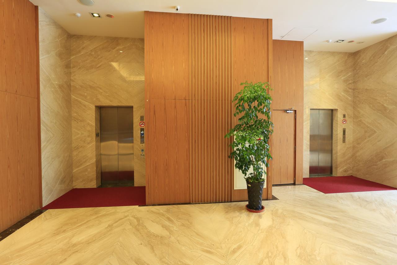 York Hotel Taipei Bagian luar foto